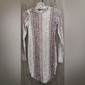 Women’s Fitted Casual Dress - Size Small - New Without Tags